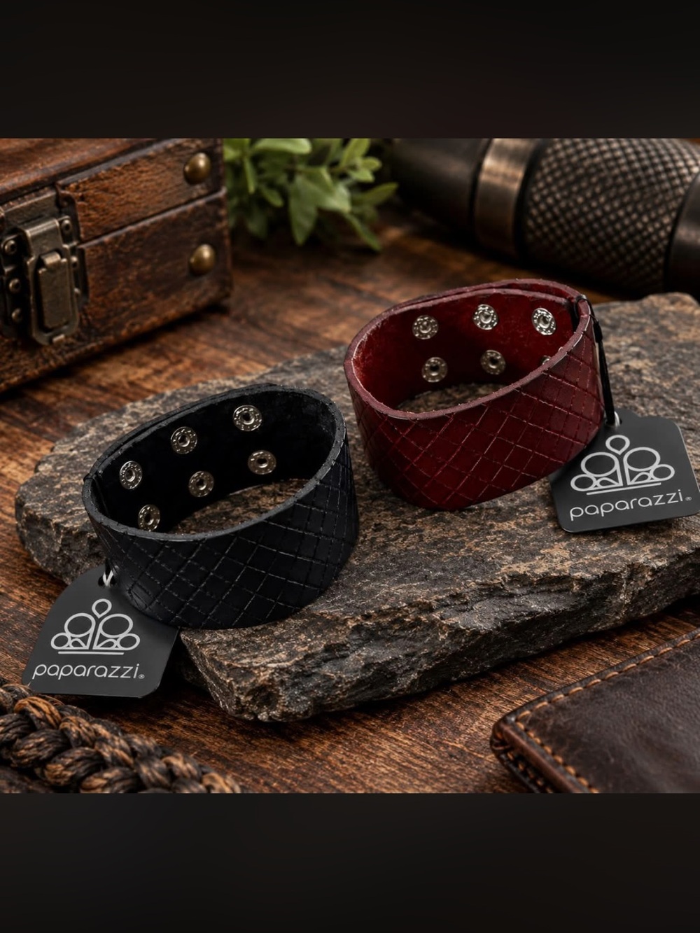 Bracelets (Men) 
Wrap & Snap